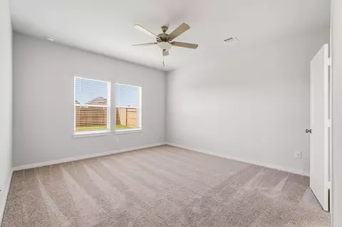 Bedroom - 29010 Fig Vine Dr, Waller, TX 77484 photo 3 of 4