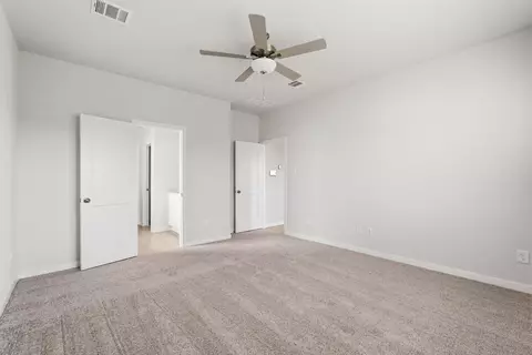 Bedroom - 29010 Fig Vine Dr, Waller, TX 77484 photo 4 of 4