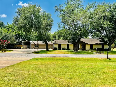 3706 Cadena Dr, Pasadena, TX 77504 photo 1