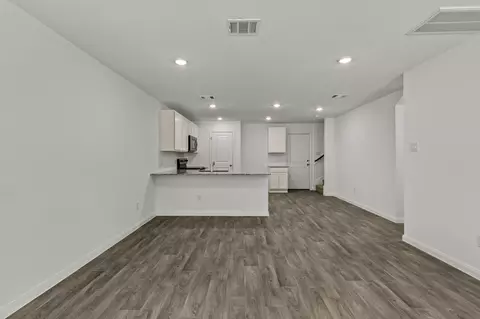 Living - 11938 Detar Ct, Willis, TX 77378 photo 2 of 4