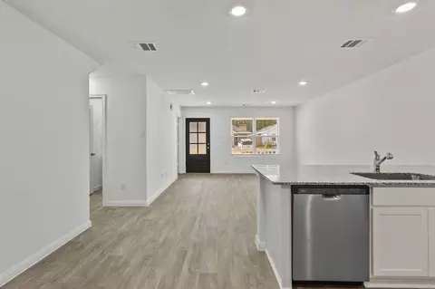 Living - 11938 Detar Ct, Willis, TX 77378 photo 4 of 4
