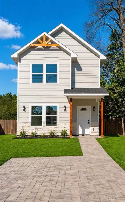 16736 E Ivanhoe, Montgomery, TX 77316