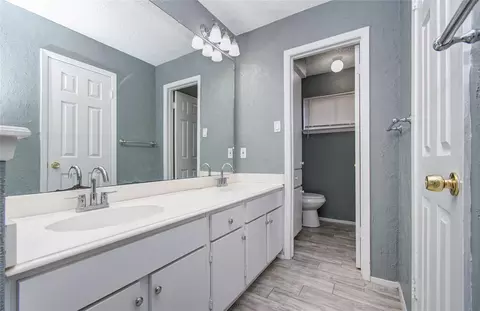 Bath - 5311 Sweetwind Ln, Spring, TX 77373 photo 1 of 3