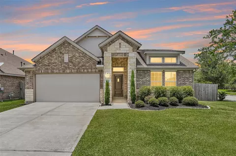429 Branch Oak Ct, La Marque, TX 77568