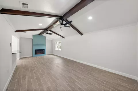 Living - 9096 N Comanche Cir, Willis, TX 77378 photo 4 of 9