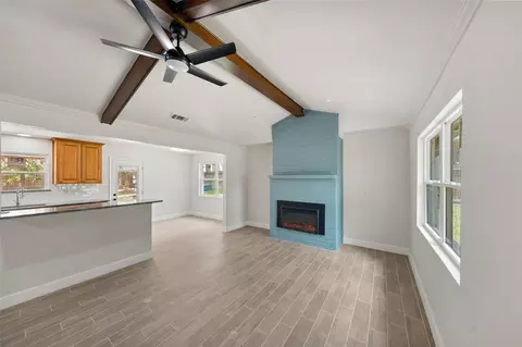 Living - 9096 N Comanche Cir, Willis, TX 77378 photo 2 of 9