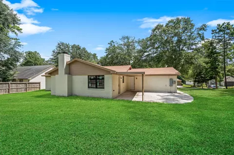 Exterior - 9096 N Comanche Cir, Willis, TX 77378 photo 3 of 5