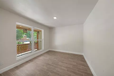 Living - 9096 N Comanche Cir, Willis, TX 77378 photo 1 of 9