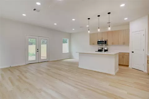8314 Williamsdell St #A, Houston, TX 77088
