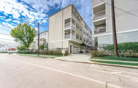 2524 Hutchins St, Houston, TX 77004