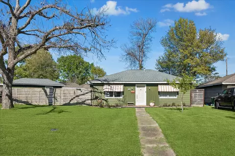 2418 Roy Cir, Houston, TX 77007