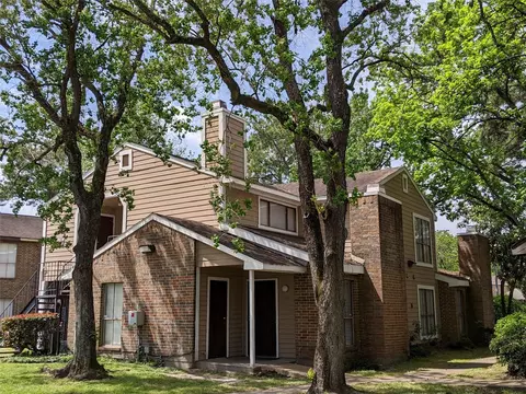 7200 T C Jester Blvd #36, Houston, TX 77088