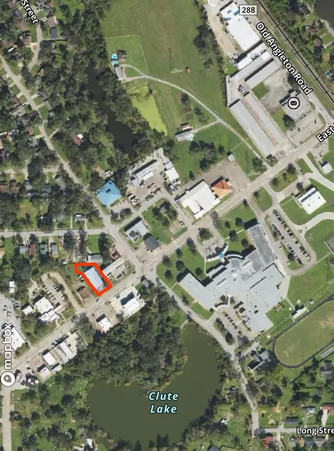 Other - 224 E Main St, Clute, TX 77531 photo 19 of 20