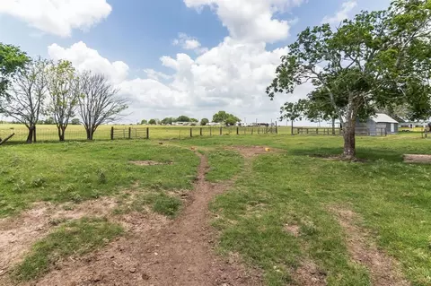1230 Fm 155, Weimar, TX 78962 photo 16