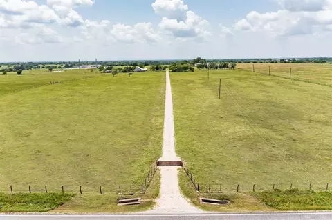 1230 Fm 155, Weimar, TX 78962 photo 2