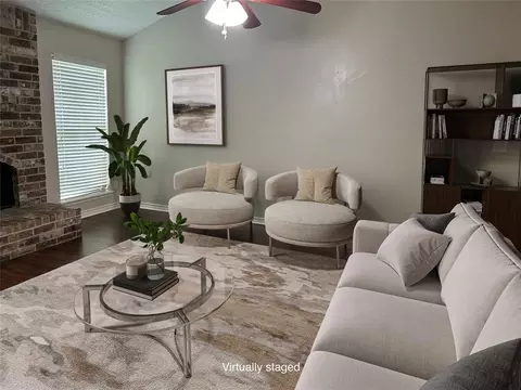5 Lazybrook St, Angleton, TX 77515 photo 1