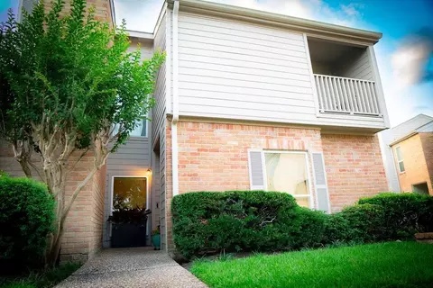 5956 Woodway Place Ct, Houston, TX 77057