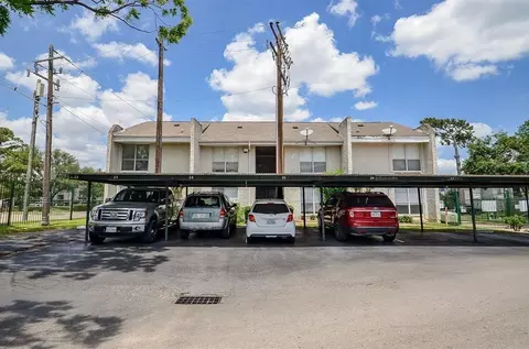 1950 Spenwick Dr #302, Houston, TX 77055