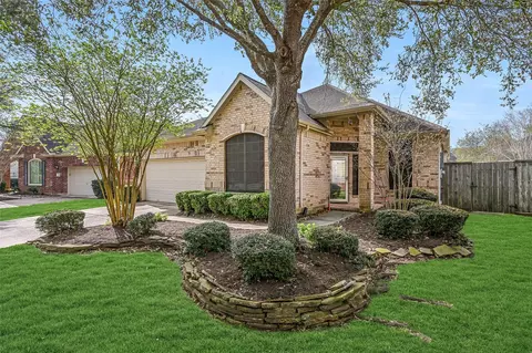 1448 N Riviera Cir, Pearland, TX 77581