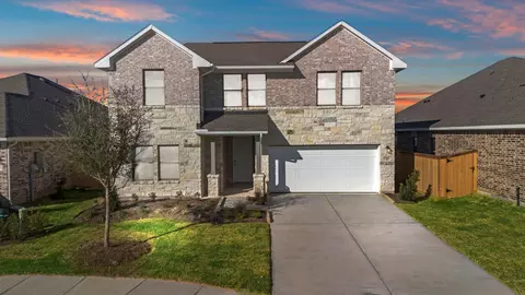 1907 Stargazer Ln, Angleton, TX 77515