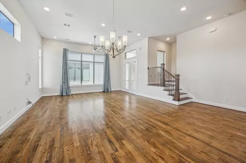 Living - 4113 Eigel St, Houston, TX 77007 photo 1 of 3