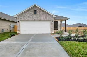 814 Countryside Glade Ln, Bonney, TX 77583