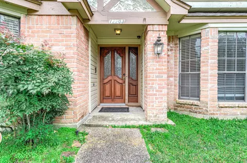12203 Normont Dr, Houston, TX 77070
