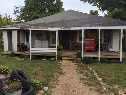 1910 Saint Louis St, Gatesville, TX 76528
