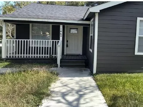 104 Mesquite St, Louise, TX 77455