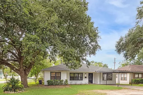 1216 Allen St, Rosenberg, TX 77471