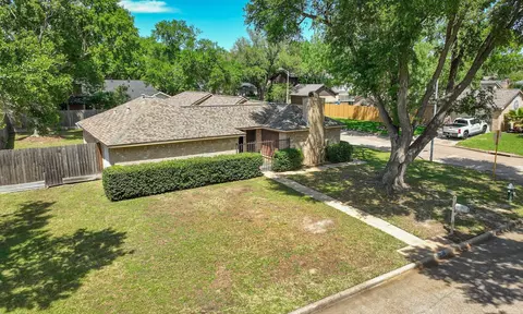 14902 Beechmoor Dr, Houston, TX 77095