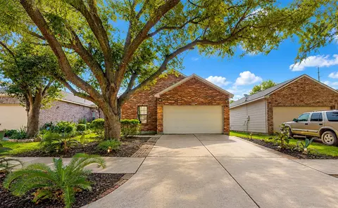 13734 Repa Ln, Houston, TX 77014