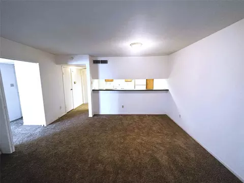 2820 S Bartell Dr #2, Houston, TX 77054