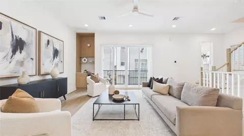 606 Skyland Terrace Way, Houston, TX 77009
