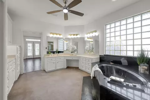 Bath - 16403 Agusta Ct, Spring, TX 77379 photo 1 of 2