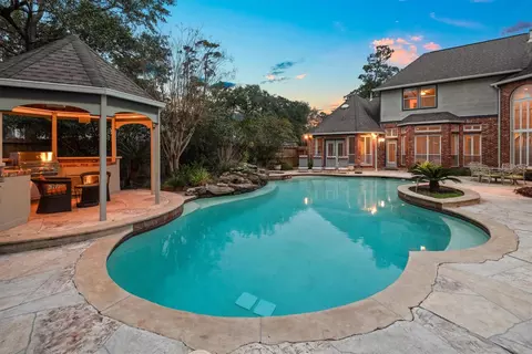 Exterior - 16403 Agusta Ct, Spring, TX 77379 photo 3 of 8