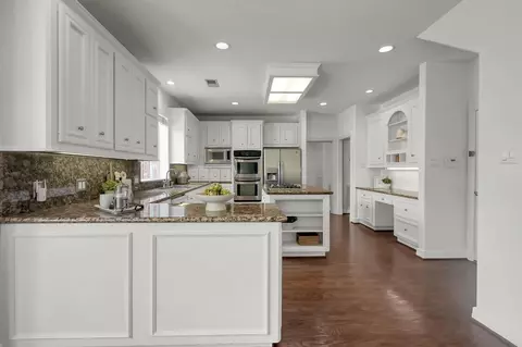Kitchen - 16403 Agusta Ct, Spring, TX 77379 photo 2 of 4