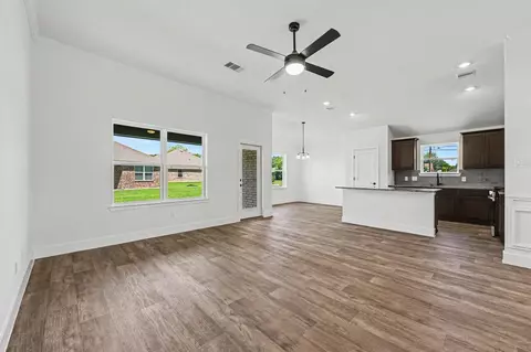Living - 8 Gemstone Ct, Angleton, TX 77515 photo 2 of 2