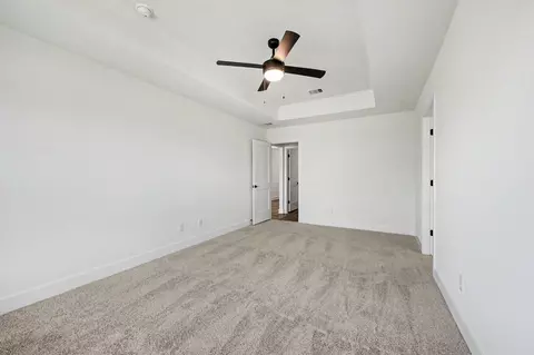 Bedroom - 8 Gemstone Ct, Angleton, TX 77515 photo 2 of 7