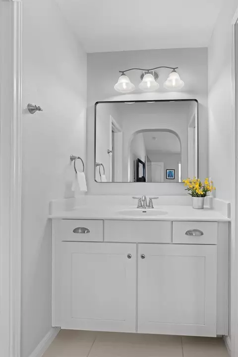Bath - 7716 Aria Loop, Austin, TX 78736 photo 9 of 9