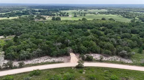 1649 Davis Rd, Muldoon, TX 78949