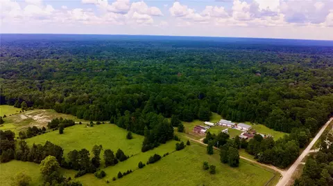 160 Kennedy Dr, Livingston, TX 77351