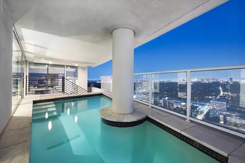 4521 San Felipe St #3202, Houston, TX 77027