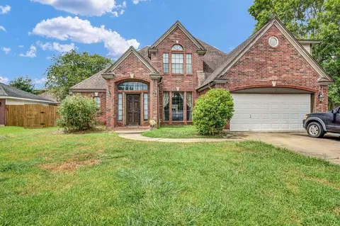61 Parsley Ct, Lake Jackson, TX 77566