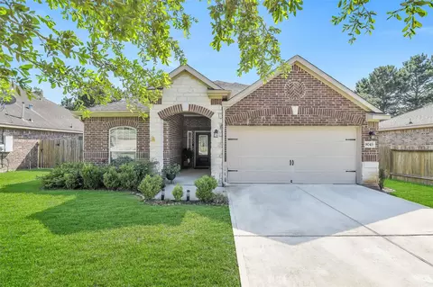 9043 Nina Rd, Conroe, TX 77304