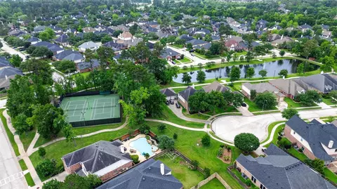 View/Area - 25710 Crisp Spring Ln, Spring, TX 77373 photo 4 of 5
