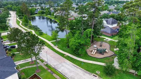 View/Area - 25710 Crisp Spring Ln, Spring, TX 77373 photo 1 of 5