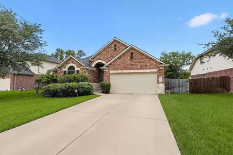 Exterior - 25710 Crisp Spring Ln, Spring, TX 77373 photo 2 of 7