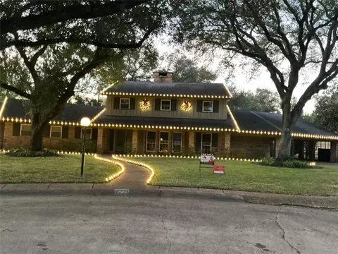 3 Pine Pl, Angleton, TX 77515 photo 1