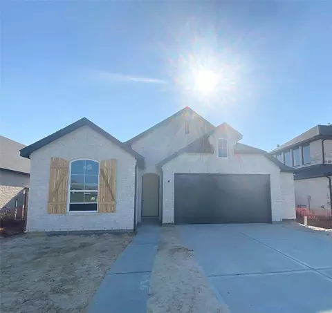 12311 Sweet Gum Dr, Mont Belvieu, TX 77523